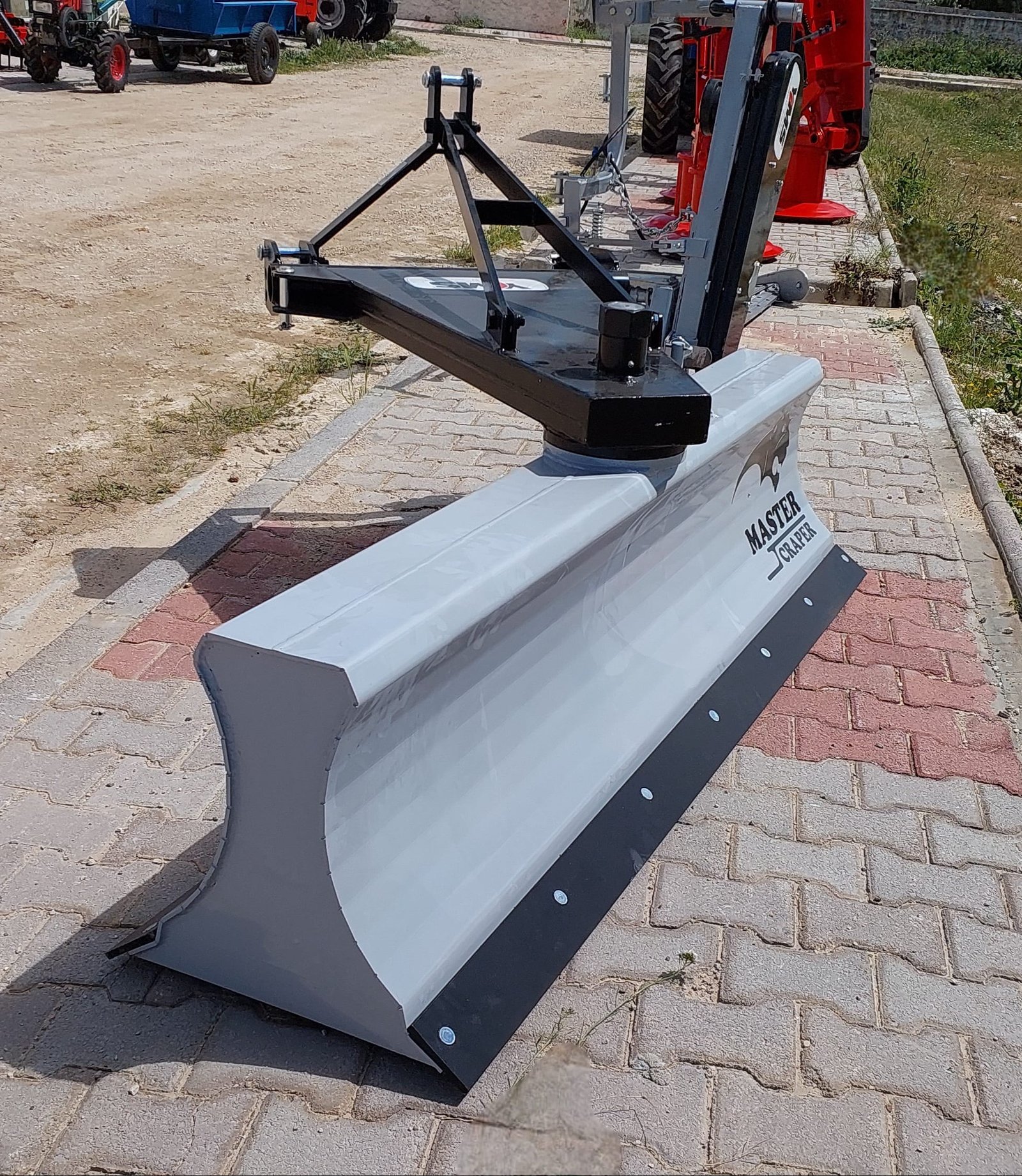 Lame niveleuse double face hydraulique – Image 9