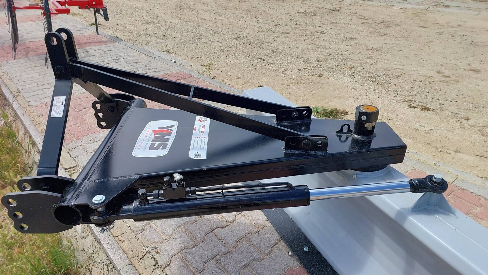 Lame niveleuse double face hydraulique – Image 6